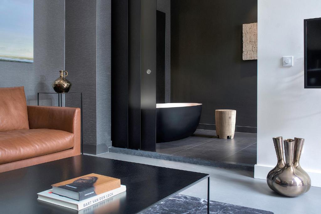Kazerne Hotel - Member of Design Hotels - Suíte Duplex Com Pátio