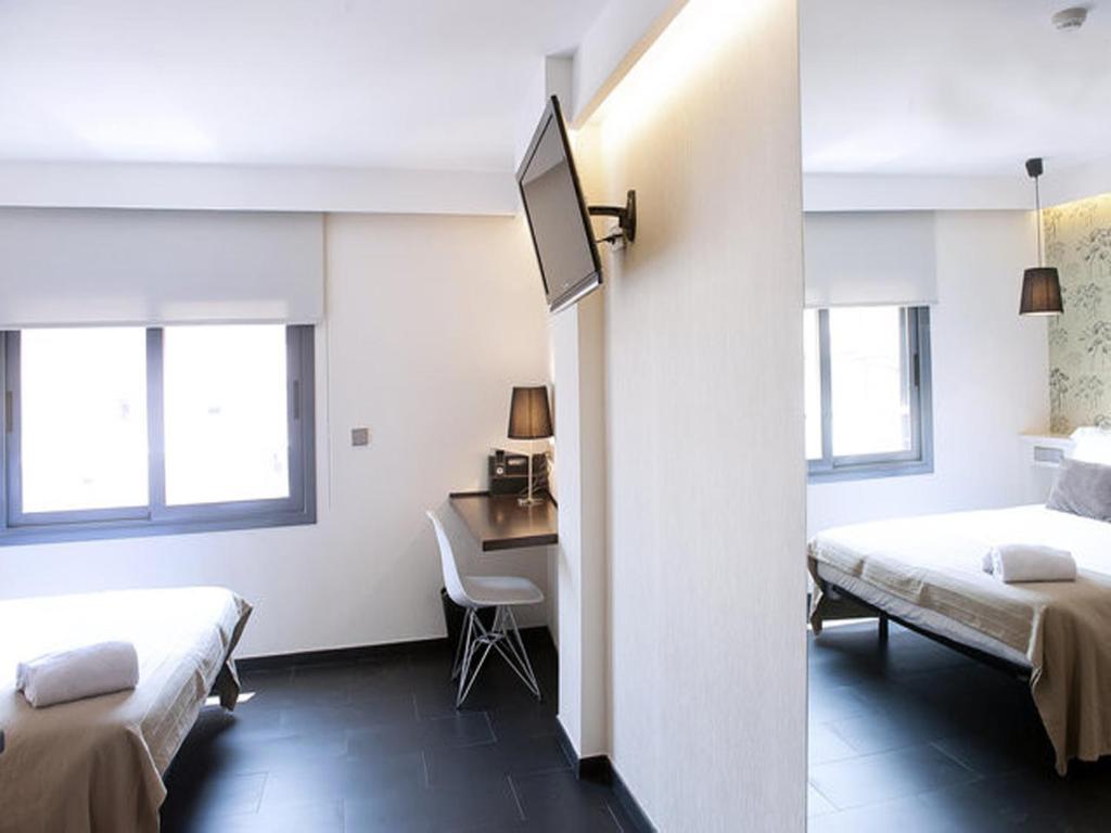 Barcelona Fifteen central Aparthotel - Resim 33