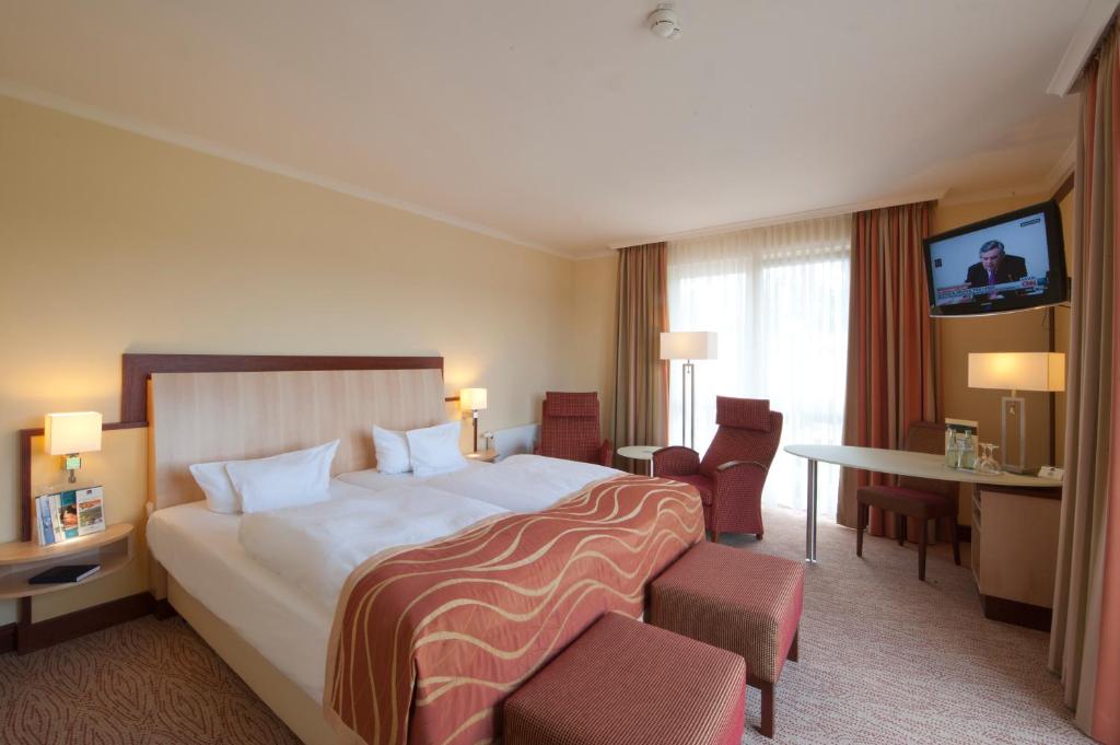 Best Western Premier Castanea Resort Hotel - Superior Double Room With Golf Course View