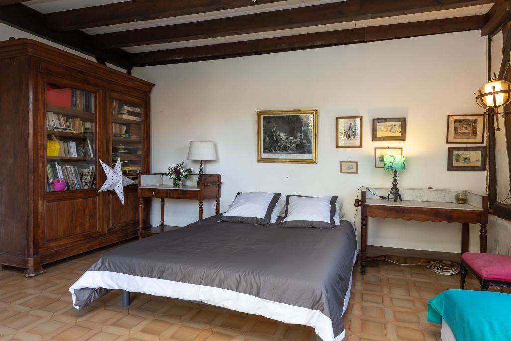 Le Grand Yote - Chambre Lit Queen-Size Avec Salle De Bains Commune