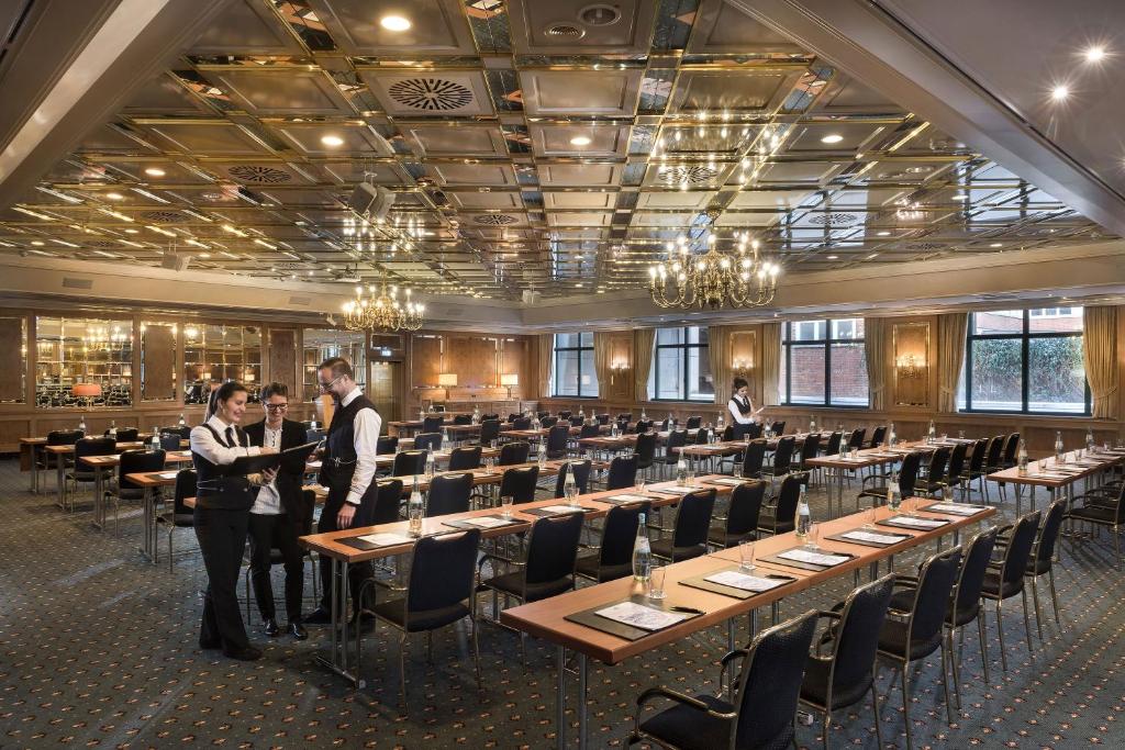Hosté ubytování Maritim Hotel Stuttgart