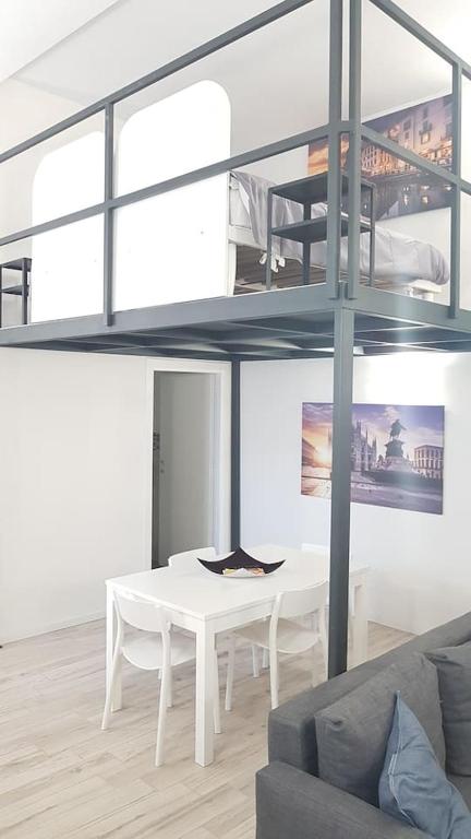 A seating area at Solari7