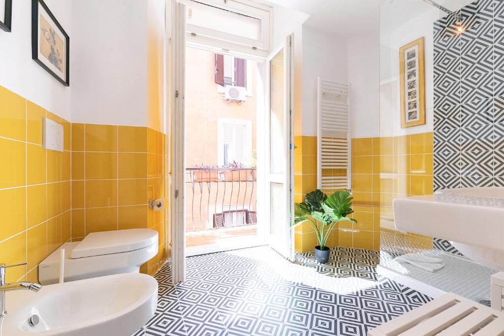 Rome As You Feel - Vittorio Colorful Design Apartment, Rome – Updated 2023  Prices