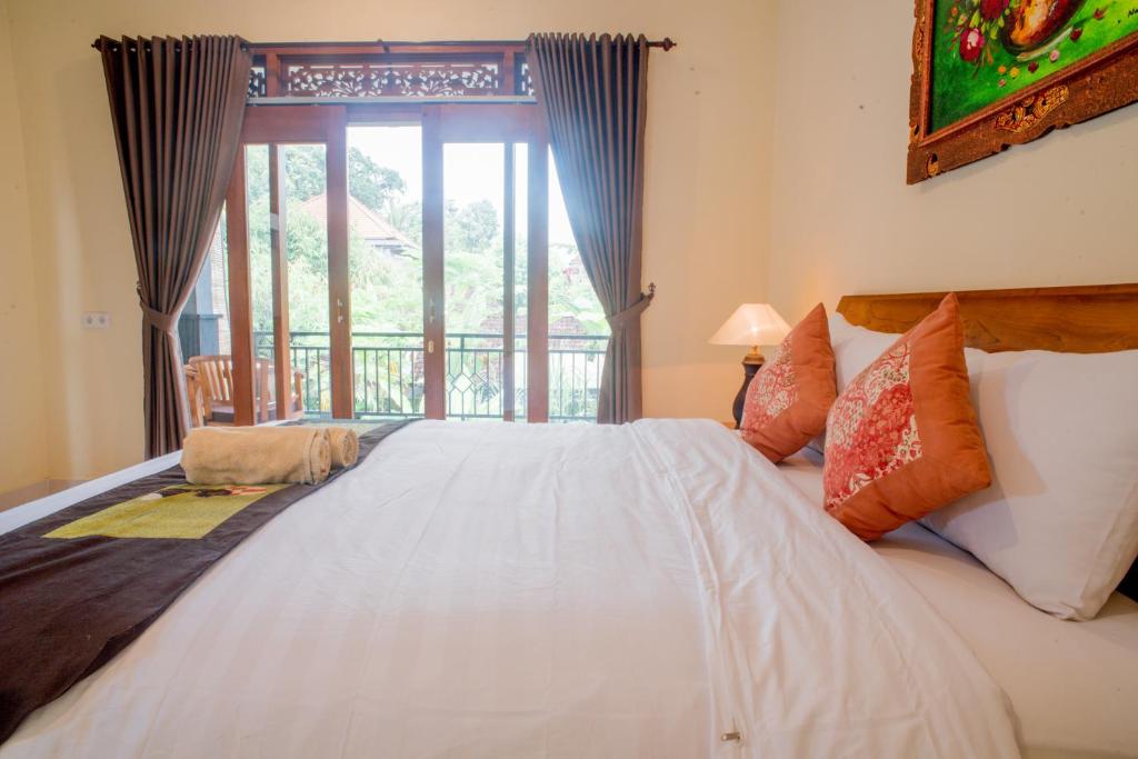 Postel nebo postele na pokoji v ubytování Shindu Home Stay Room 8