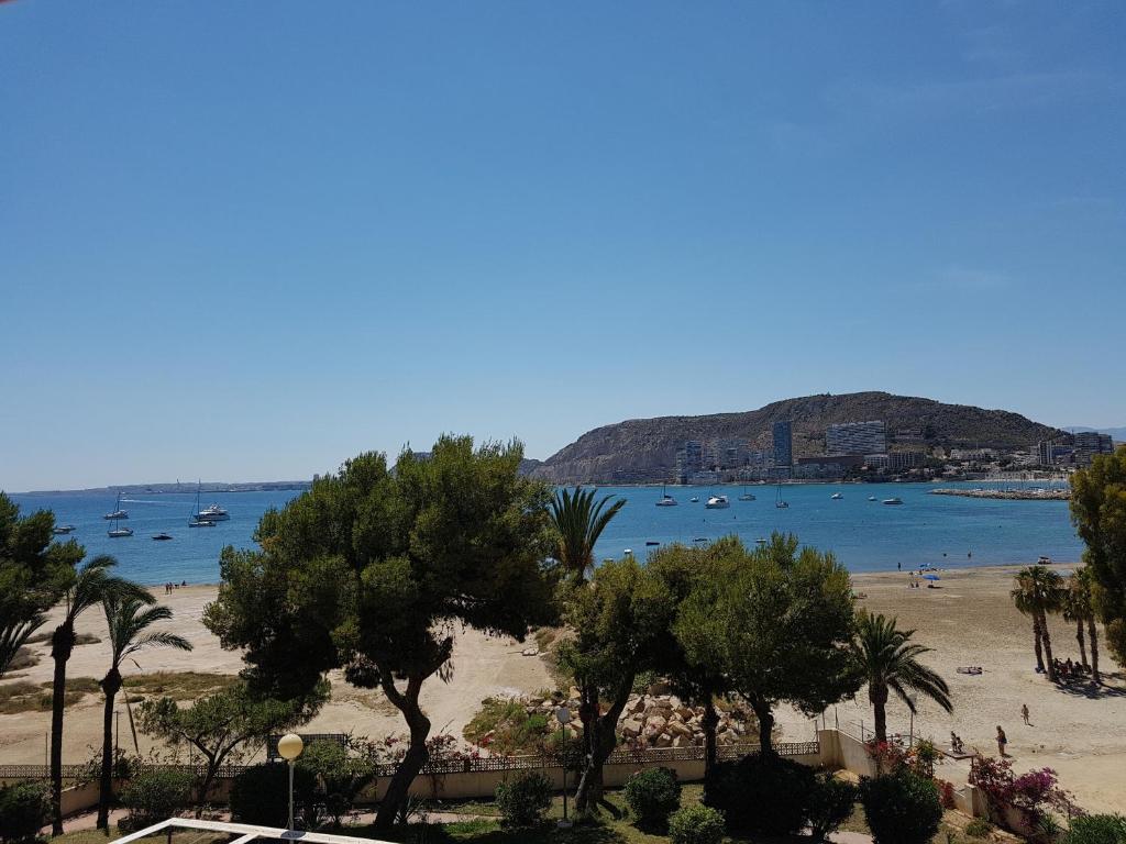 Santa Barbara 18, Alicante – Updated 2023 Prices