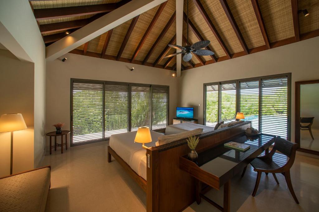 The Residence Maldives at Dhigurah - Sunrise Two Bedroom Beach Pool Villa