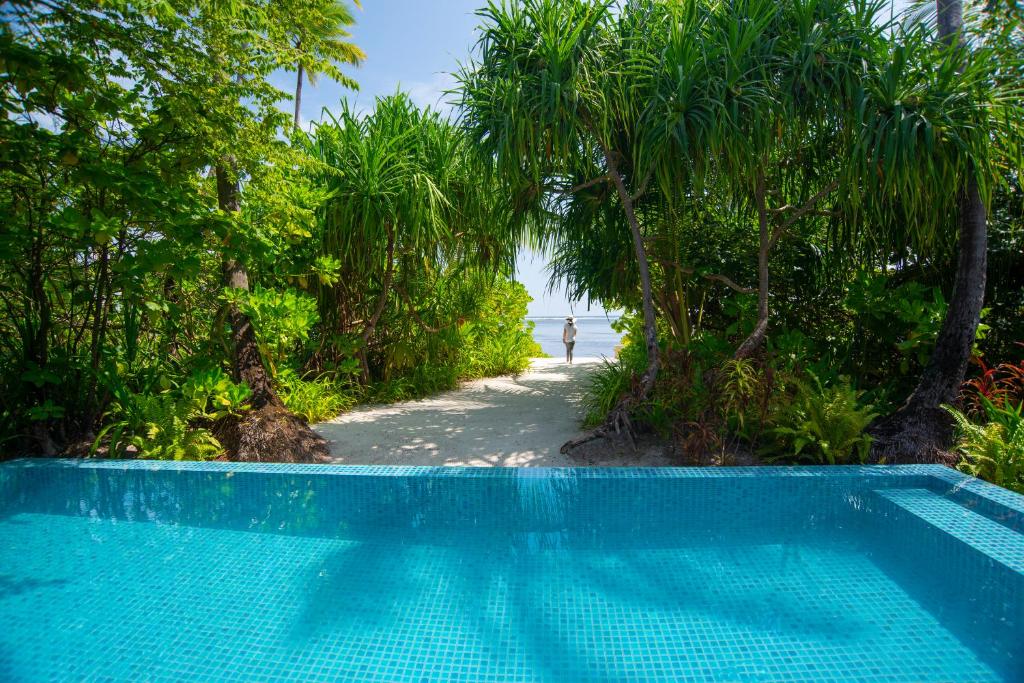 The Residence Maldives at Dhigurah - Sunrise Beach Pool Villa