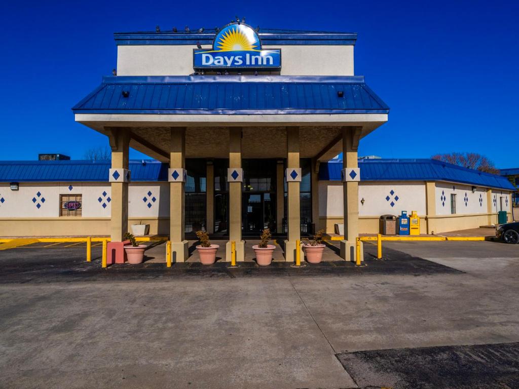 Days Inn by Wyndham Clinton, Clinton (updated prices 2024)