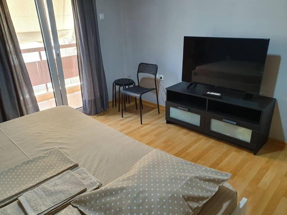 Athens Newly Renovated Apartment