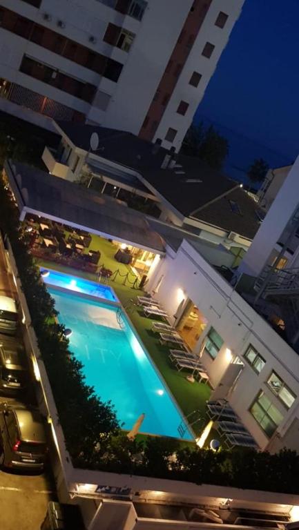 Poolen vid eller i närheten av Hotel City