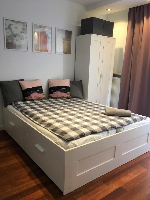 Apartamenty Coco Premium Saska Kępa - Apartment With Balcony