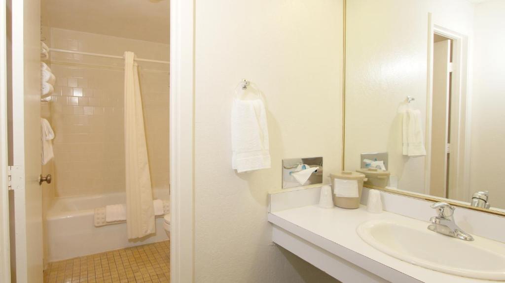 Winners Inn Casino - Habitación Estándar Con Cama Queen