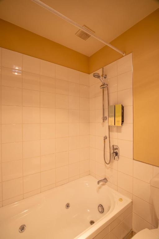 Abbella Lodge Motel - Resim 14