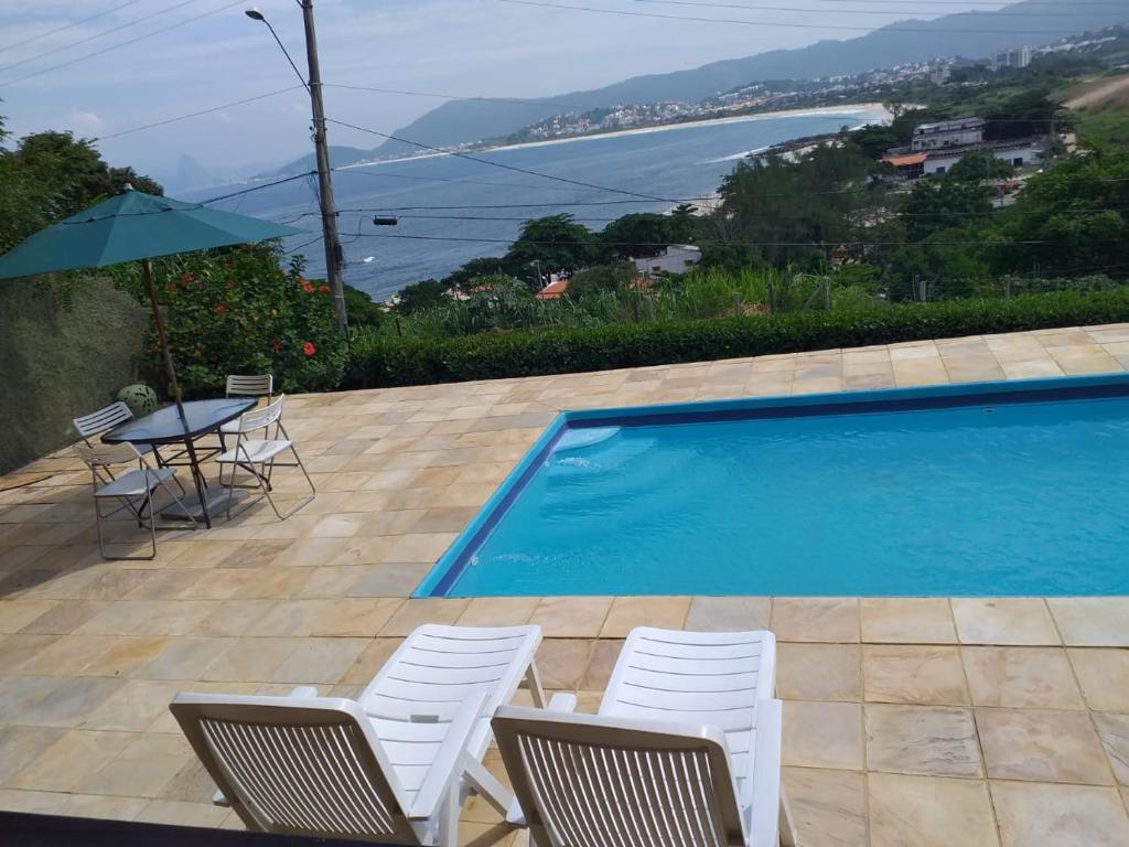  Itaipu Beach House