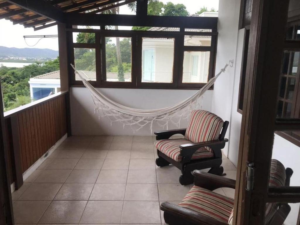  Itaipu Beach House