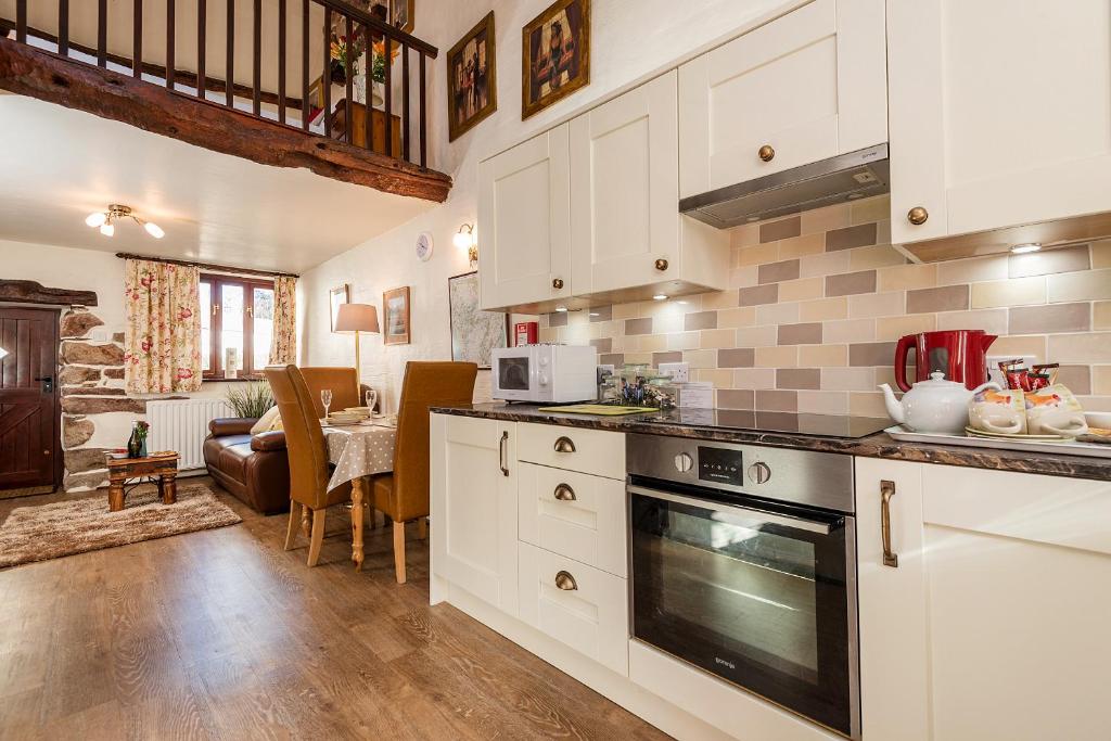 Bridge End Farm Cottages - 
