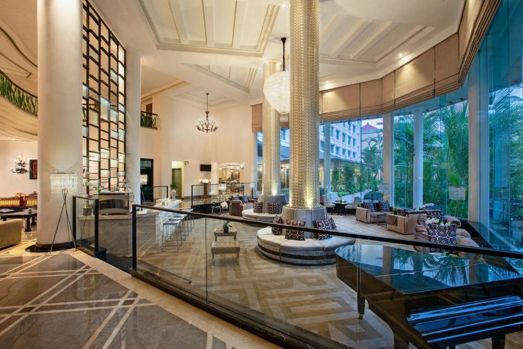 Posezení v ubytování Melia Purosani Yogyakarta