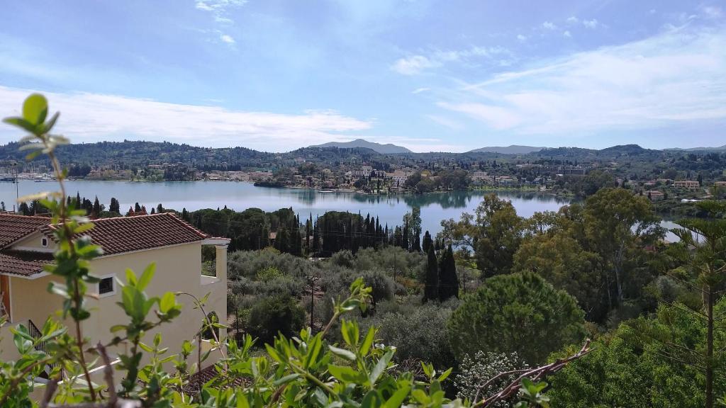 Elite Corfu Sea View Rooms - 9