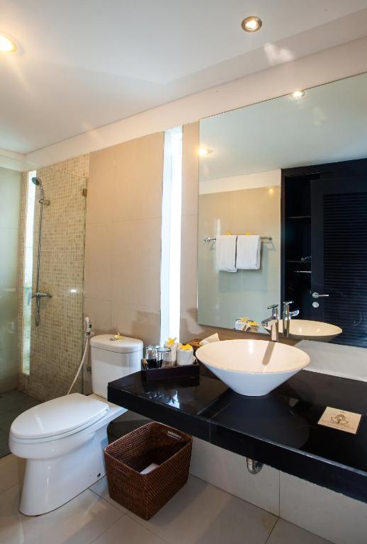 Noah Villa and Chapel - Honeymoon Package At One-Bedroom Pool Villa