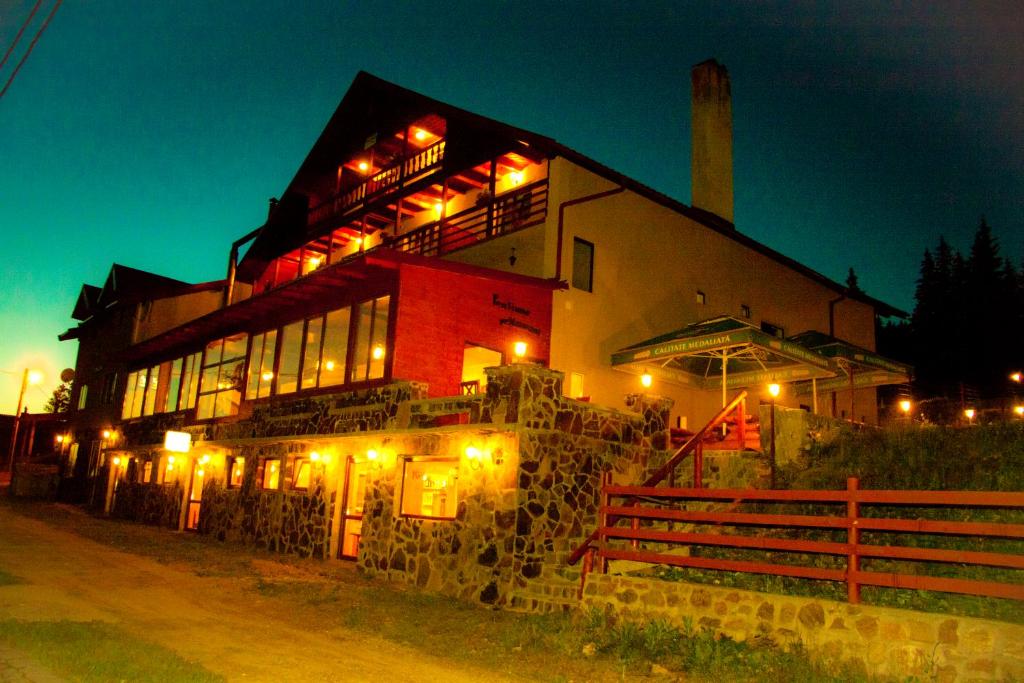 Tòa nhà nơi nhà khách tọa lạc