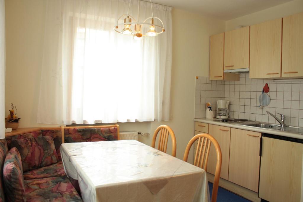 Kuchyňa alebo kuchynka v ubytovaní Appartement Prieth