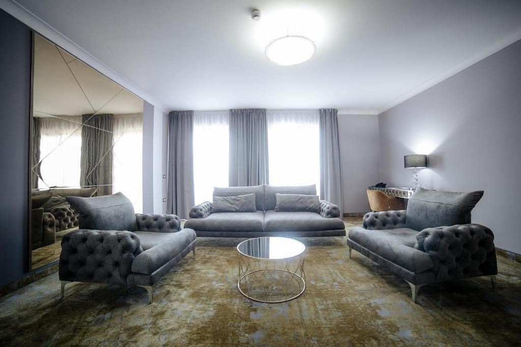 Posezení v ubytování Royal Class Hotel