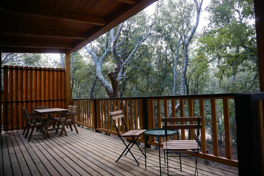 Balkón nebo terasa v ubytování Camping Maçanet de Cabrenys