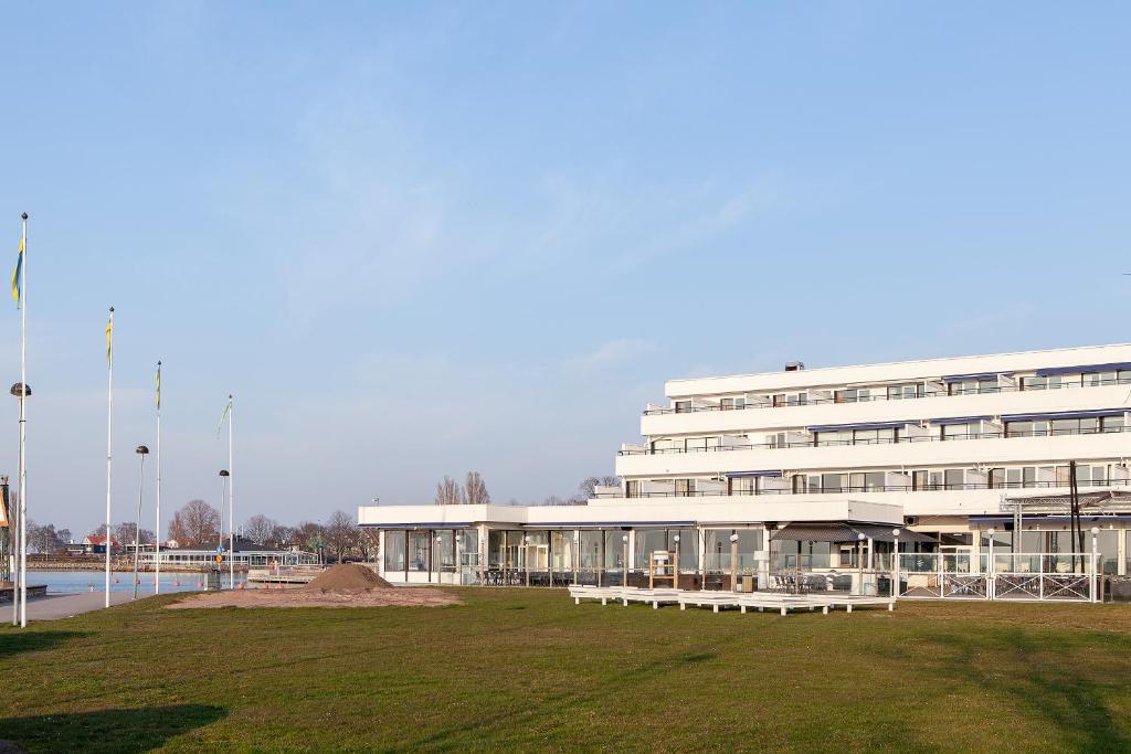 Budova, kde se aparthotel nachází
