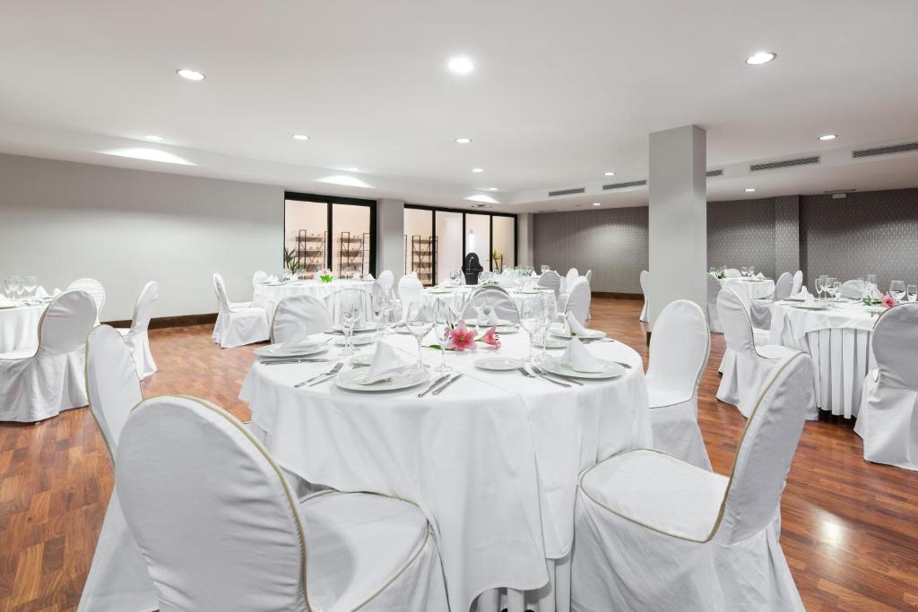 Exe Agora Cáceres, Cáceres – Updated 2023 Prices