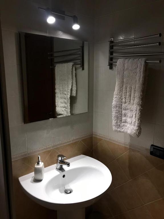 A bathroom at La casa degli zii