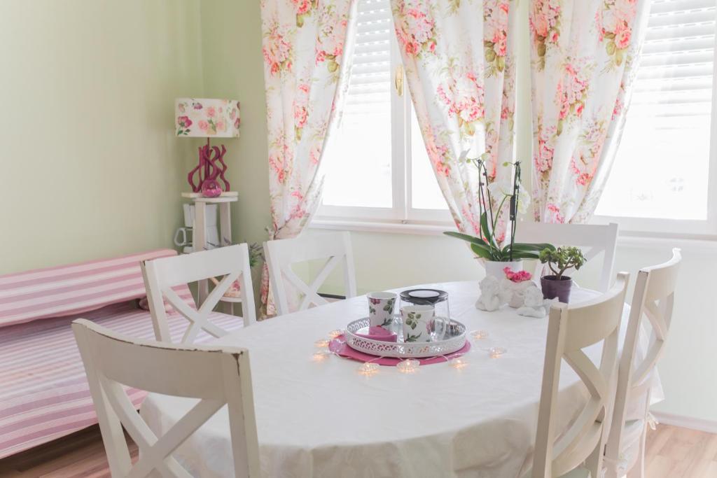 Fotografie z fotogalerie ubytování Shabby Chic Apartments v Šibeniku