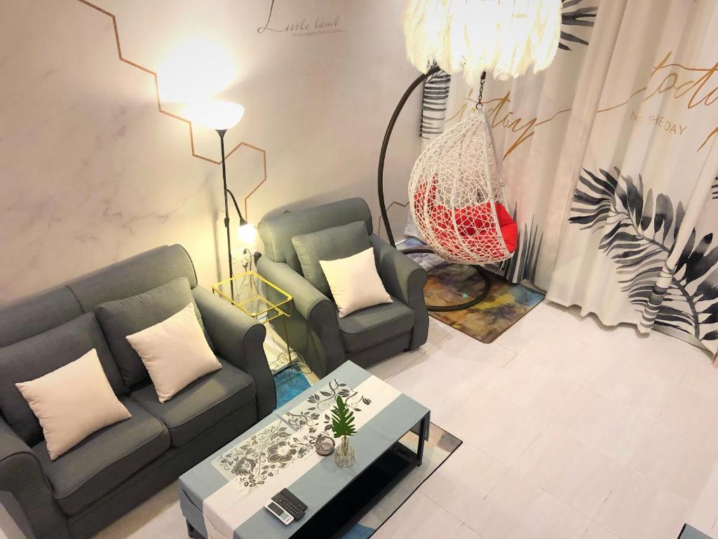 Langkawi M seaview Apartmentにあるシーティングエリア