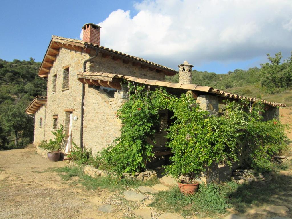 Casa de Piedra frente al Congost de Mont-Rebei, Castissent ...