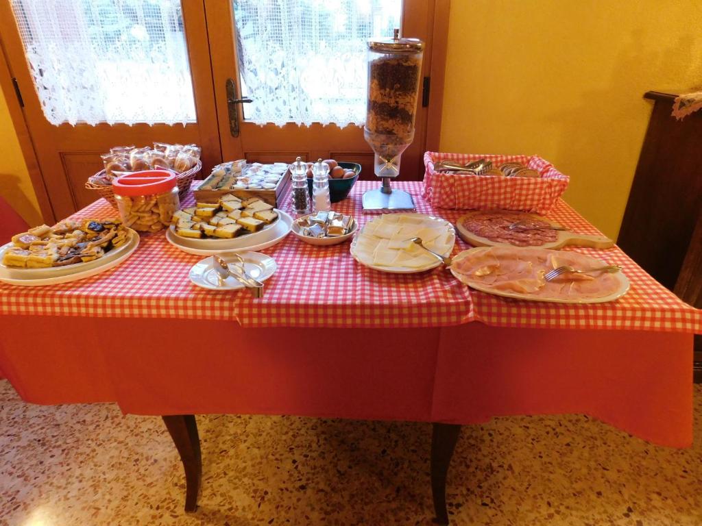 Jídlo v venkovského domu nebo okolí