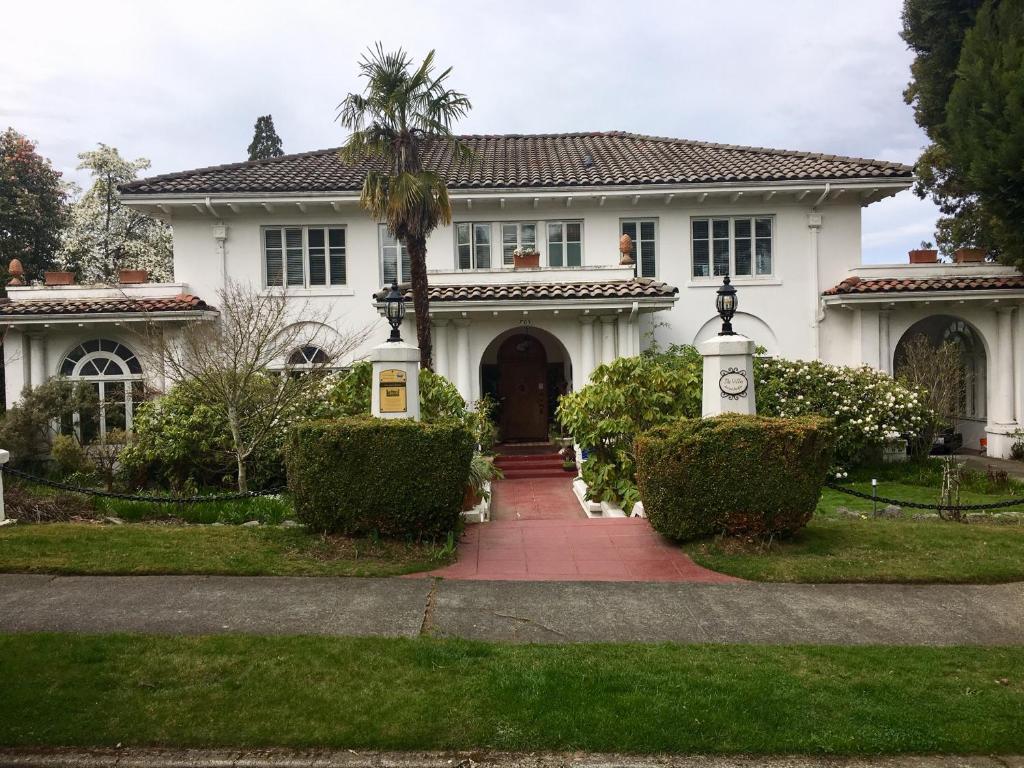 Κήπος έξω από το The Villa Bed & Breakfast