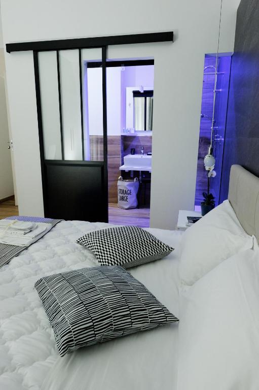 Postel nebo postele na pokoji v ubytování Gocce di Girgenti - comfort suites