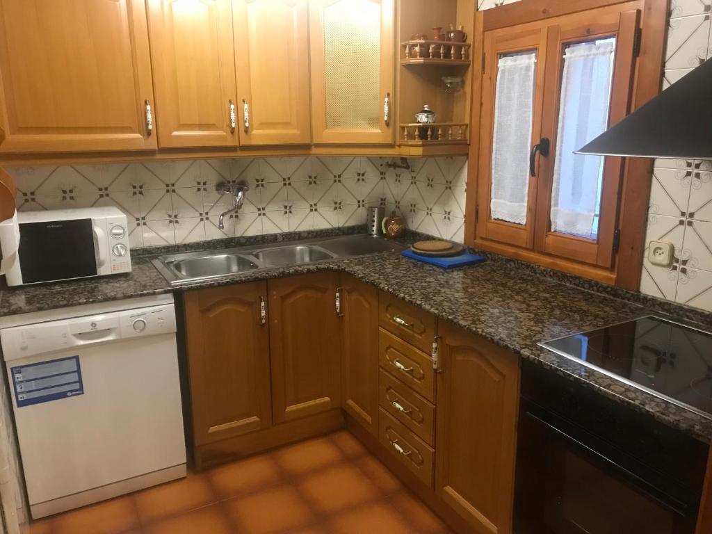 Kuchyň nebo kuchyňský kout v ubytování Casa Murillo