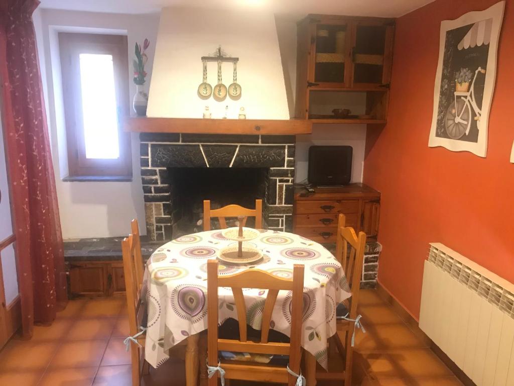 Fotografie z fotogalerie ubytování Casa Murillo v destinaci Boltaña