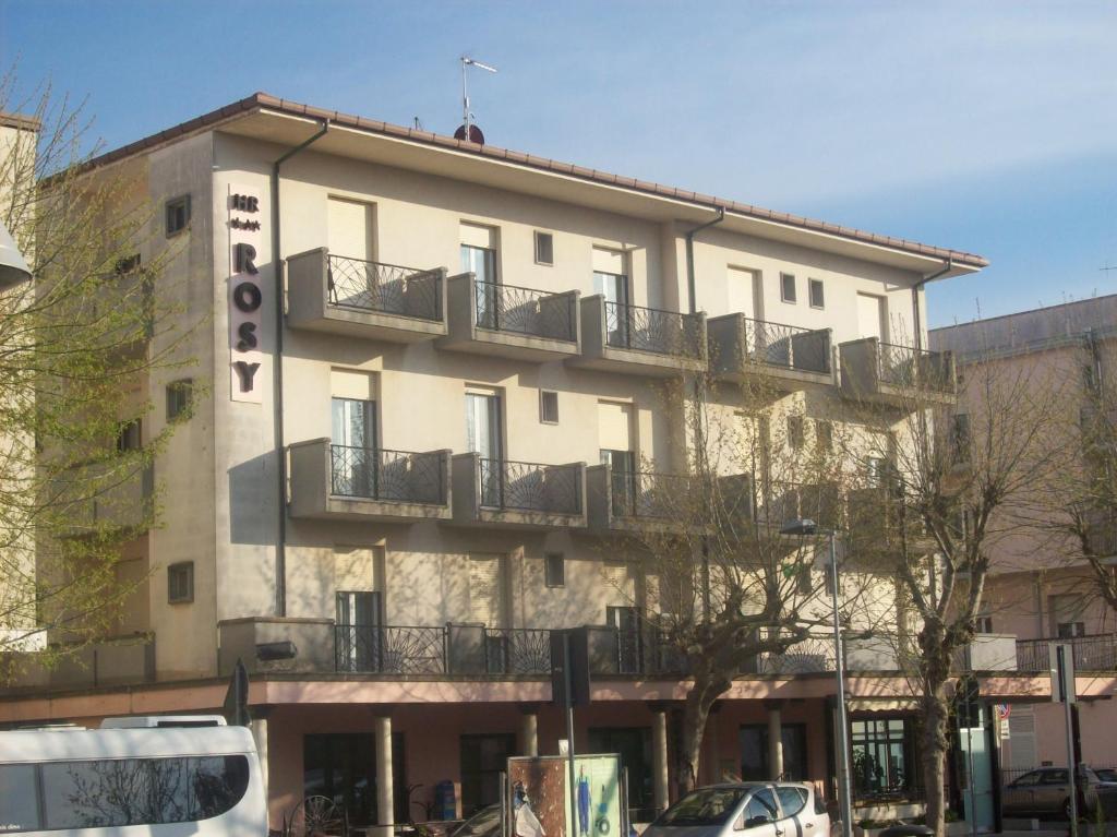 Budova, kde se hotel nachází