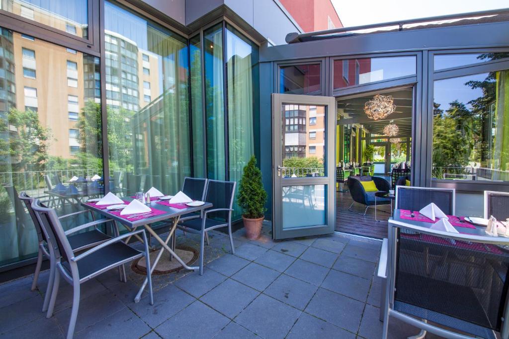 Novina Hotel Tillypark - Resim 16