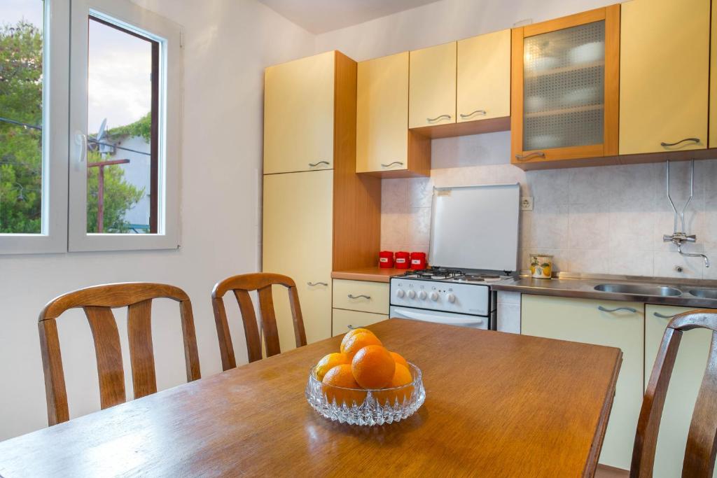 Kuchyň nebo kuchyňský kout v ubytování Silver Beach Apartments Vis