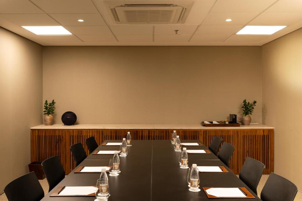 Área de negócios e/ou sala de conferências em Hotel Fasano Belo Horizonte