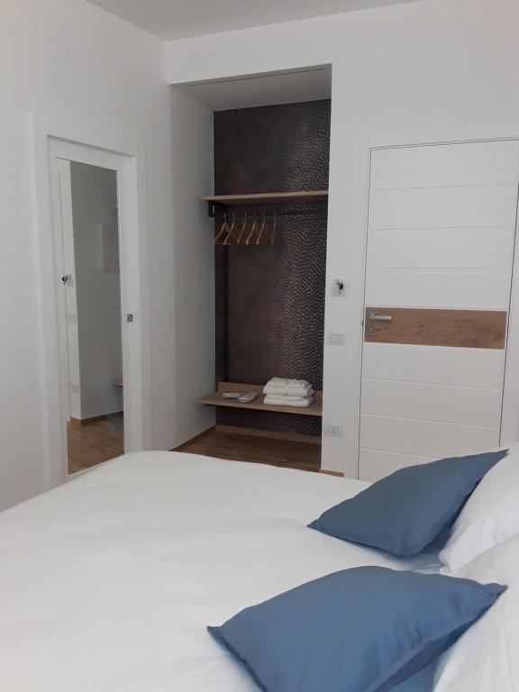 Voodi või voodid majutusasutuse h-sa GUEST HOUSE toas