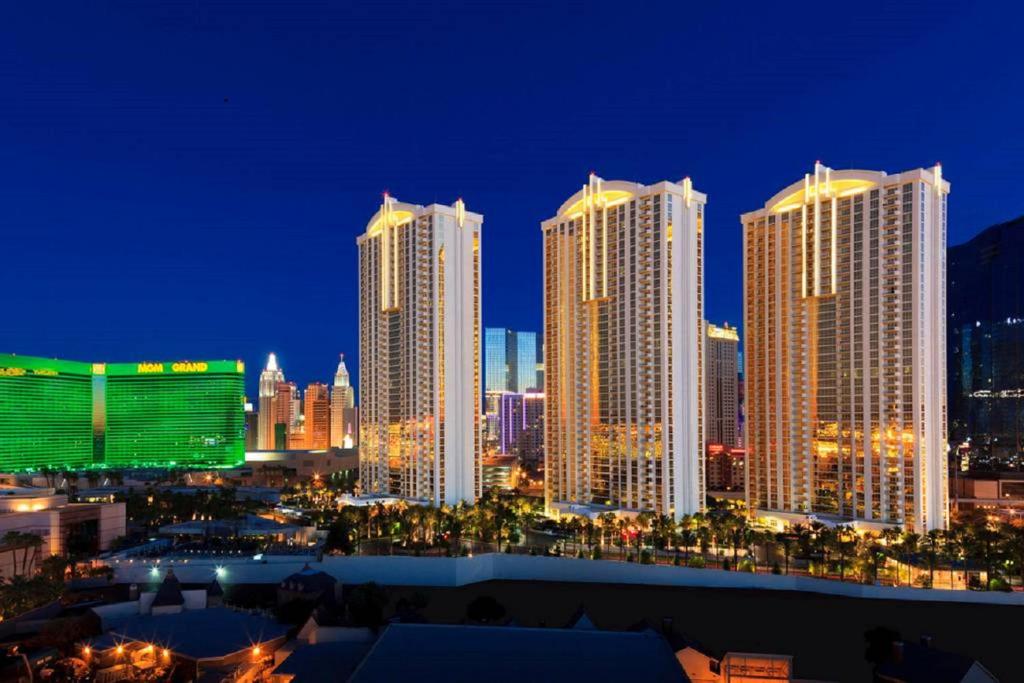 View of StripViewSuites Penthouse Two-Bedroom Conjoined Suite, Las Vegas ...