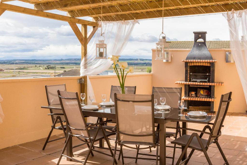 Fotografie z fotogalerie ubytování Apartamento Ático Bardenas v destinaci Arguedas