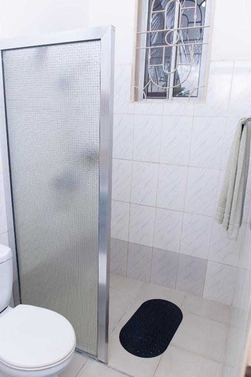 Triniti Airport Hotel - Tweepersoonskamer Met Eigen Badkamer