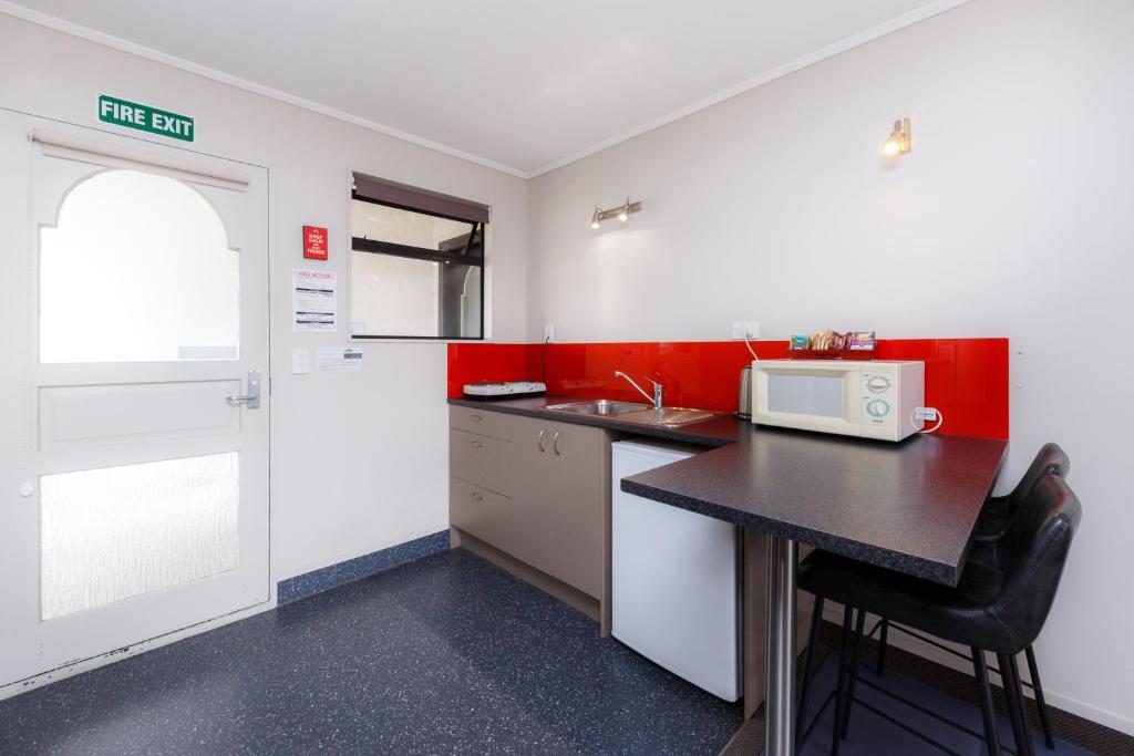 Cucina o angolo cottura di Manfeild Park Motel