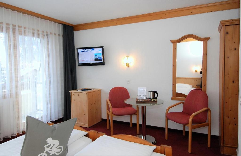 TV a/nebo společenská místnost v ubytování Hotel Crystal