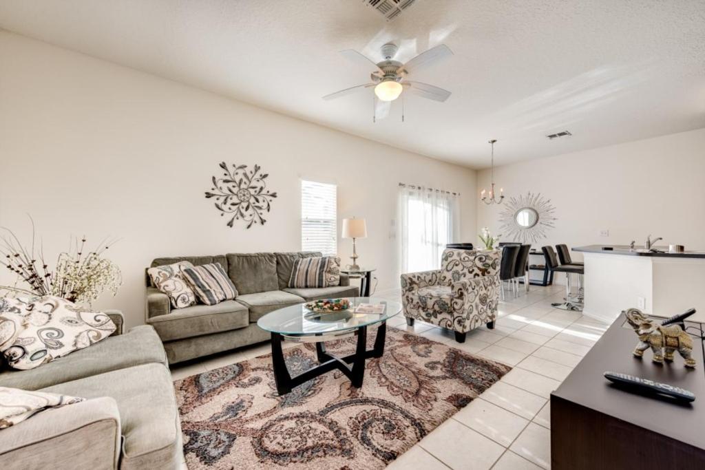 Amazing townhome at Bella Vida Resort near Disney, Kissimmee (updated