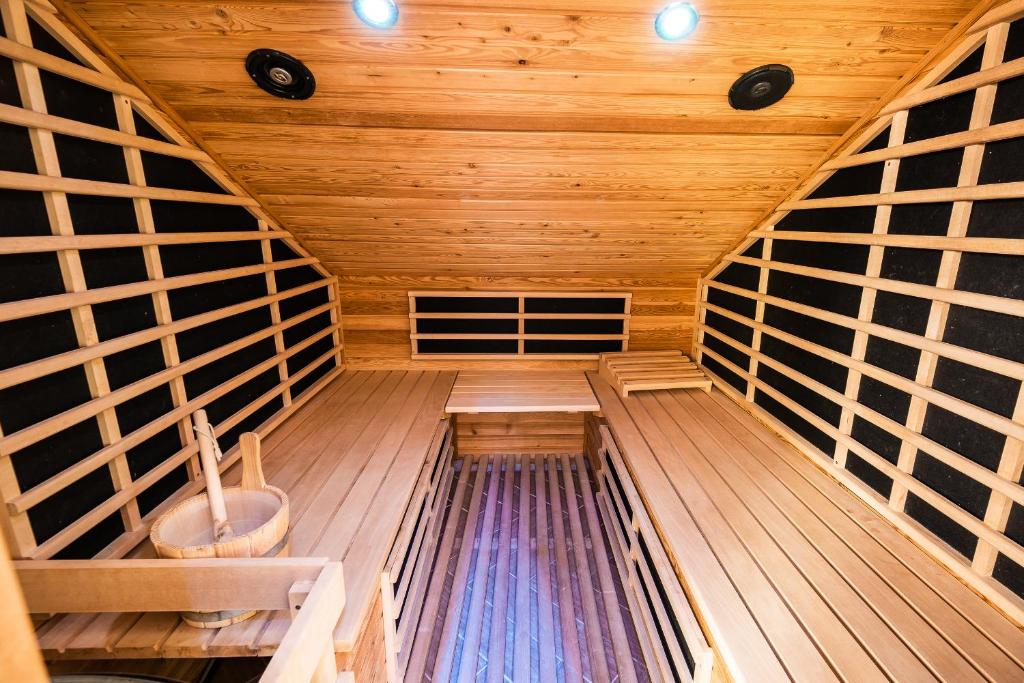 Luxury Apartment Ana with Hot tub - Two-Bedroom House